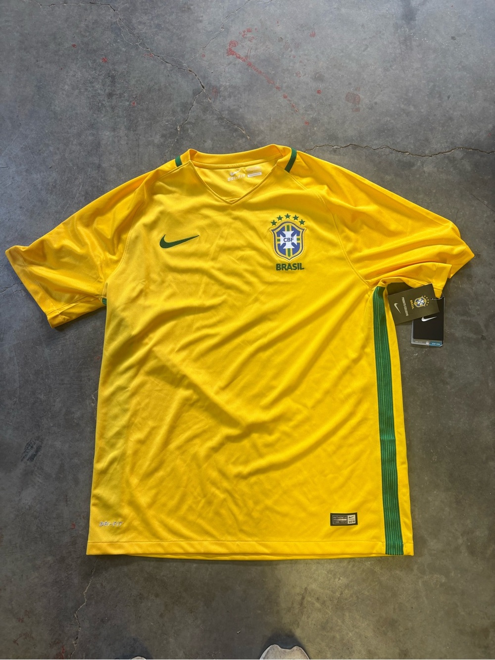 Nike Brasil 2016 Yellow Men's Soccer Jersey NEW